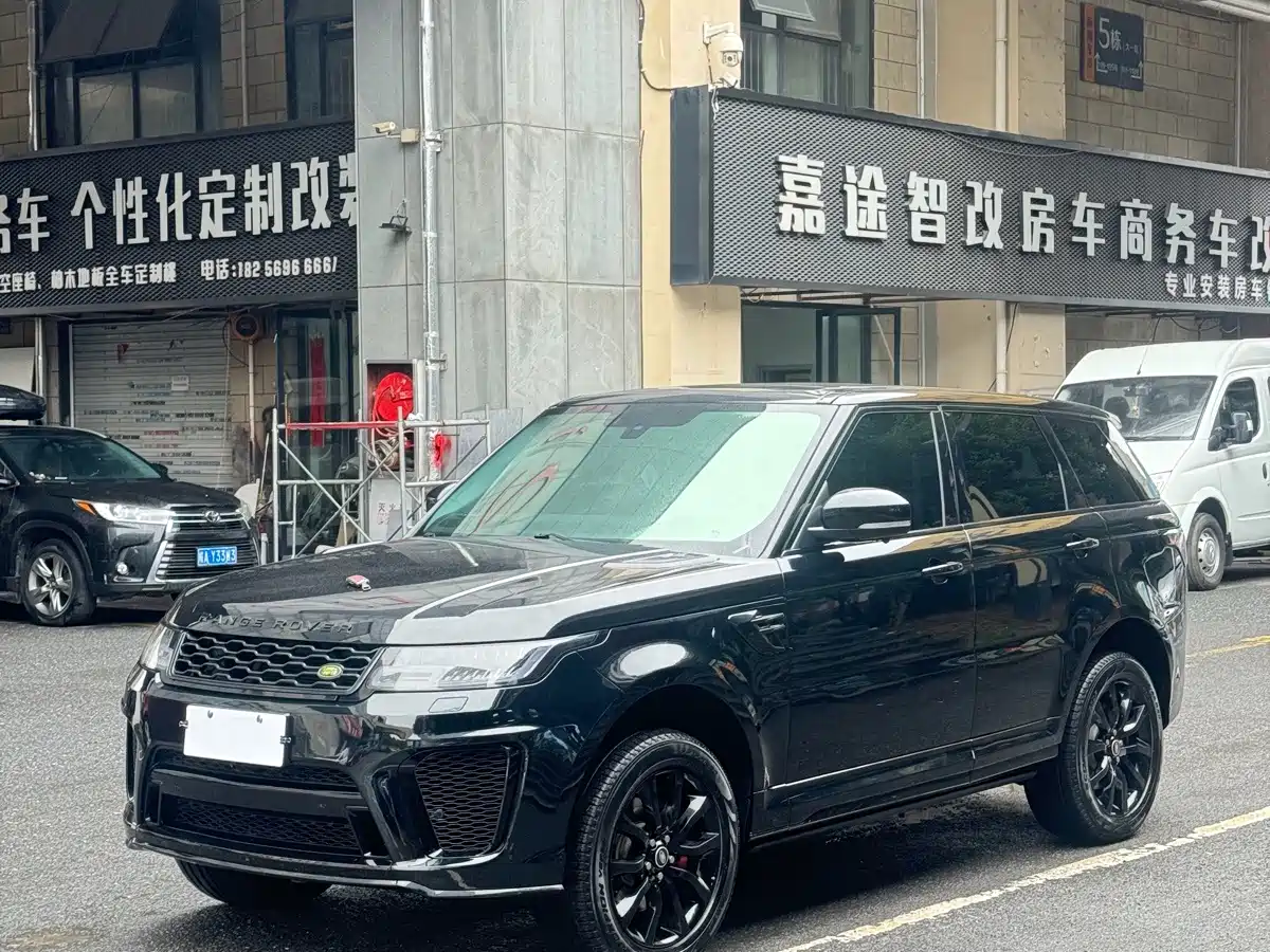 صورة 1 - Land Rover Range Rover Sport