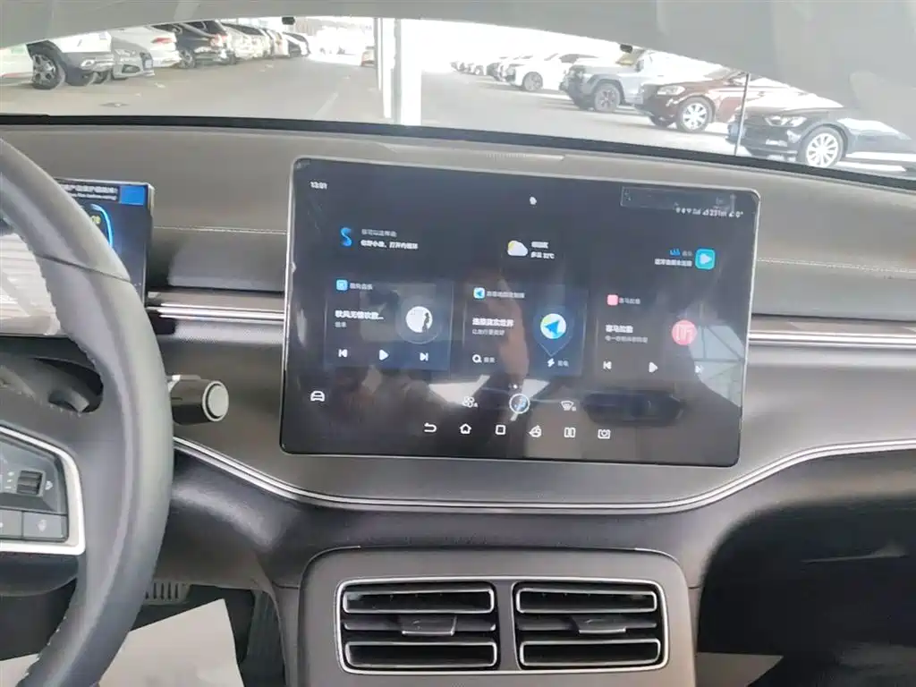 BYD Destroyer 05 2024 Glory Edition DM-i 55KM Luxury фото 13