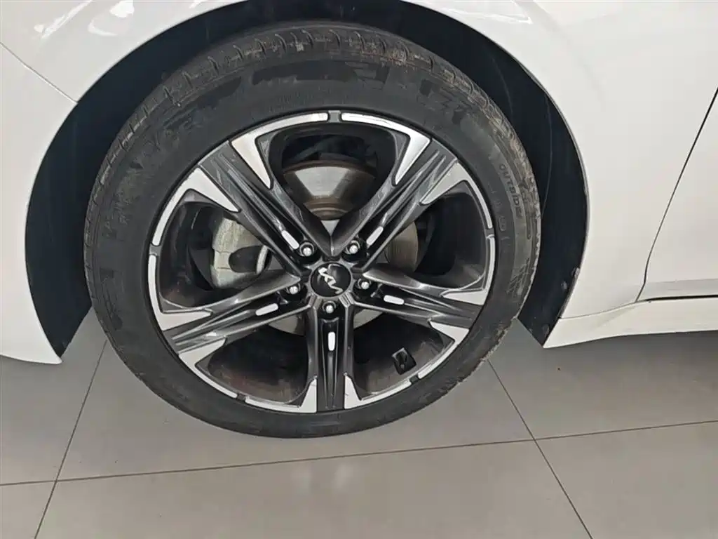 Kia K5 2021 270T CVVD Renewal Edition фото 23