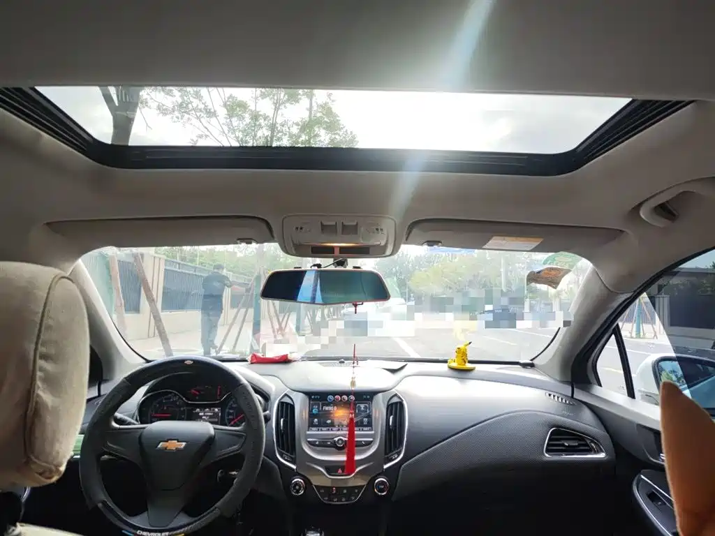 Chevrolet Cruze 2017 1.5L Automatic Pioneer Sunroof фото 9