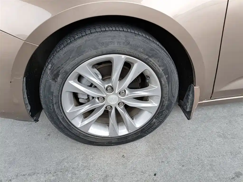 Buick Verano 2019 Sedan 20T Dual Clutch Leading фото 23
