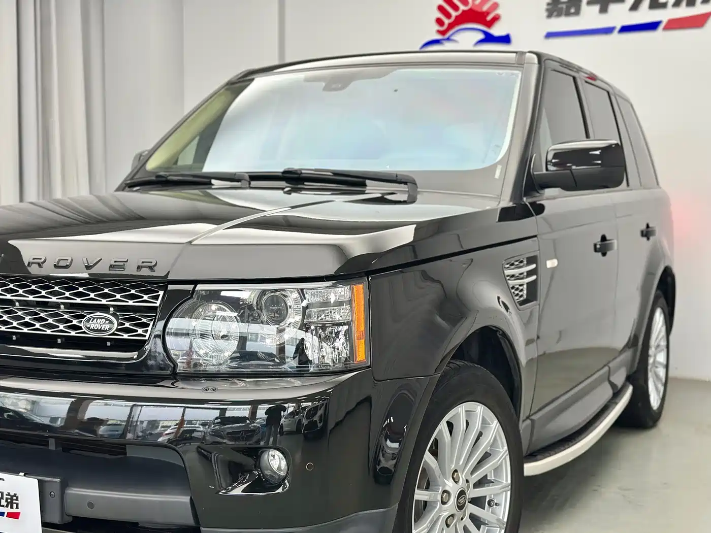 Land Rover Range Rover Sport 2013 5.0 NA V8 HSE фото 3
