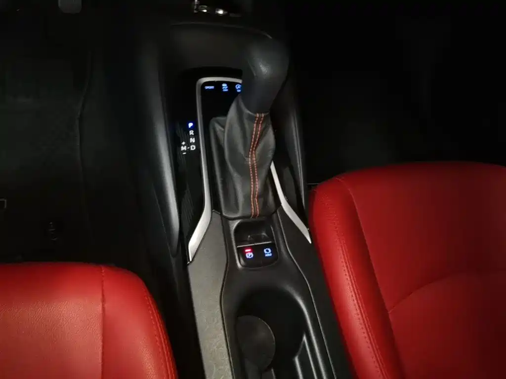 Toyota Corolla 2021 1.2T S-CVT Elite PLUS Edition фото 14