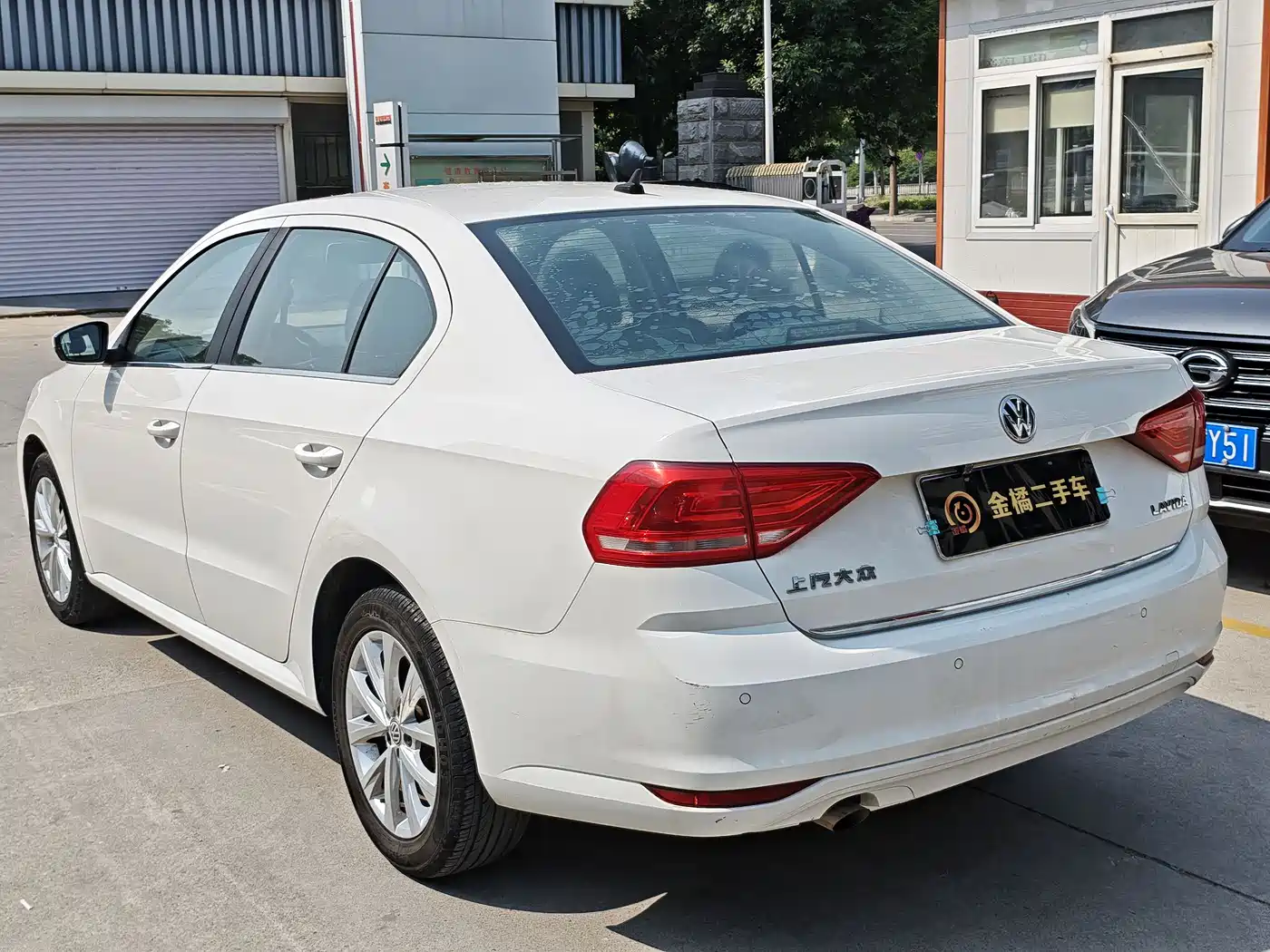Volkswagen Lavida 2017 1.6L Automatic Comfort Edition фото 2