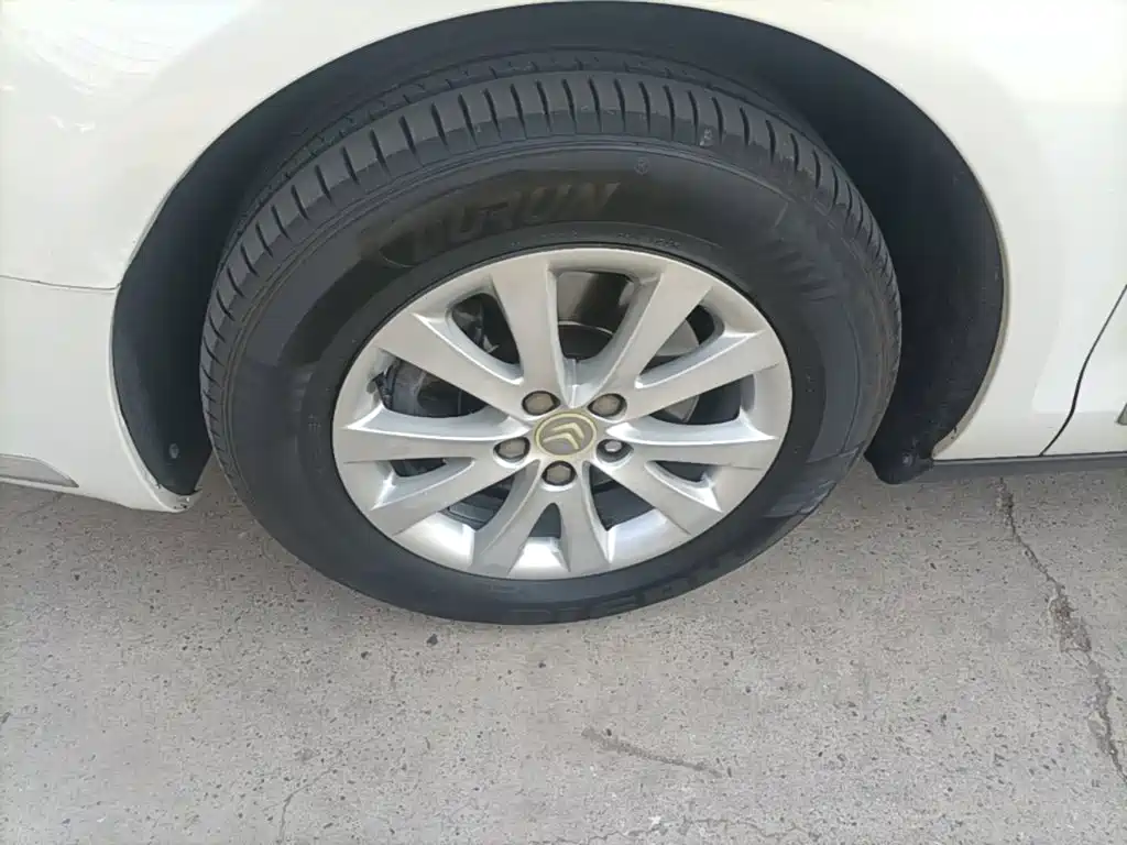 Фото 23 - Citroën C5