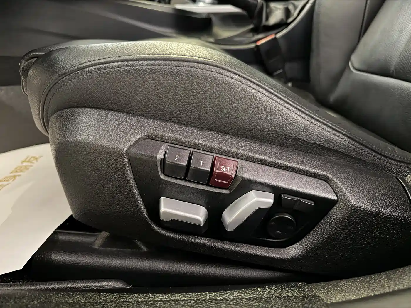 BMW 3 Series 2017 330i M Sport фото 9