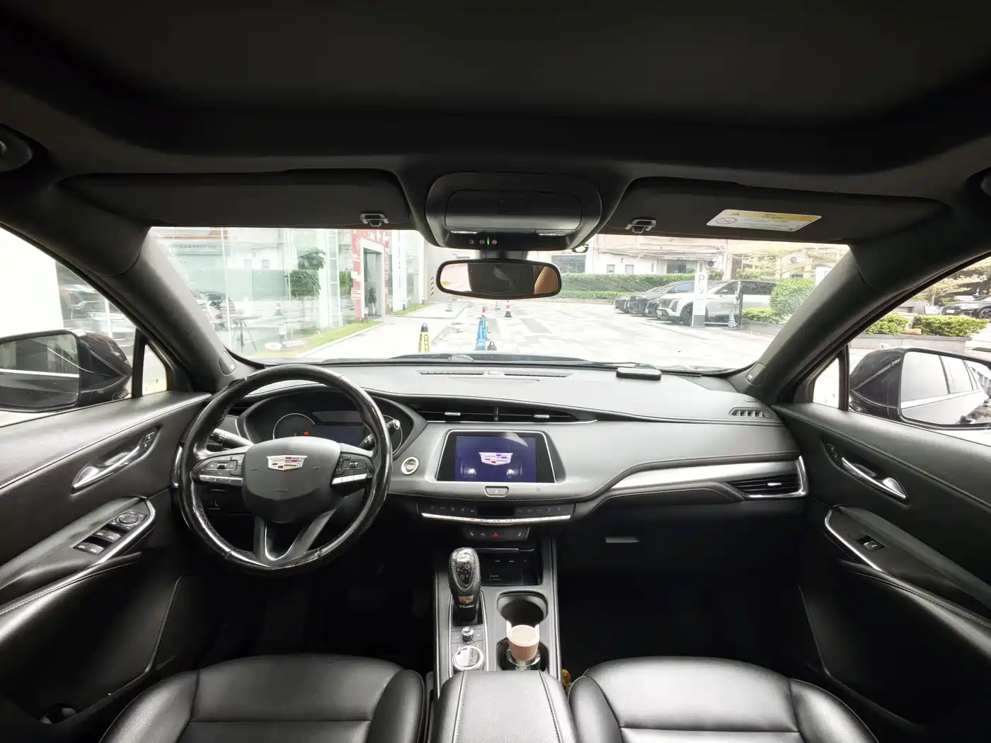 Cadillac XT4 2021 28T FWD Premium Edition фото 9