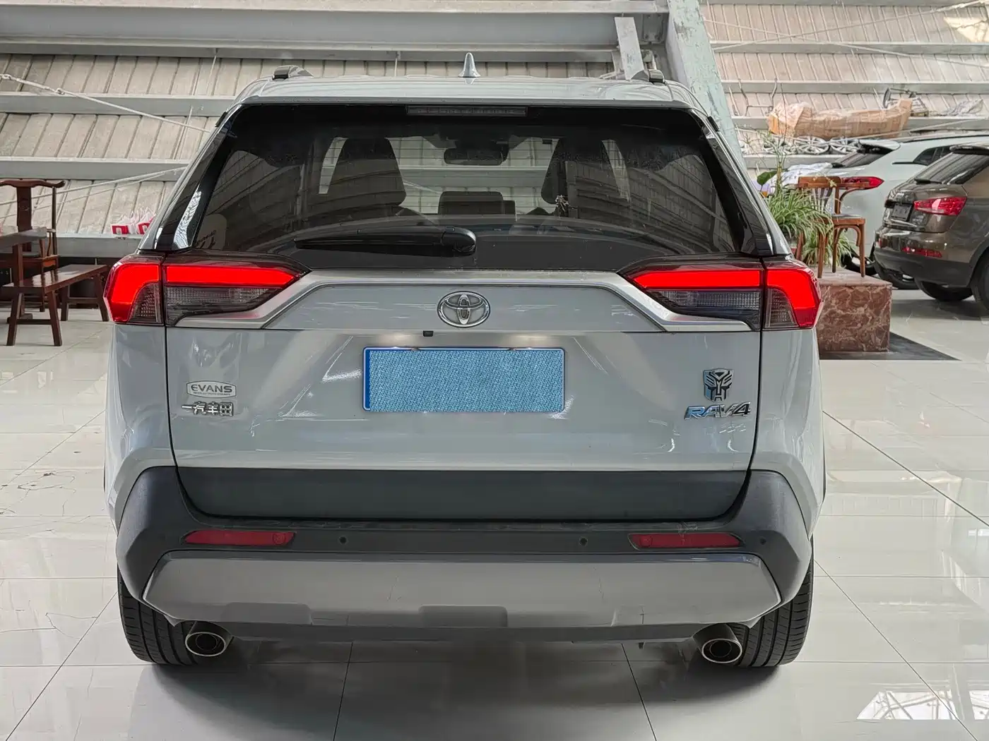 Toyota RAV4 Rongfang 2020 2.0L CVT 2WD Prestige Edition фото 4