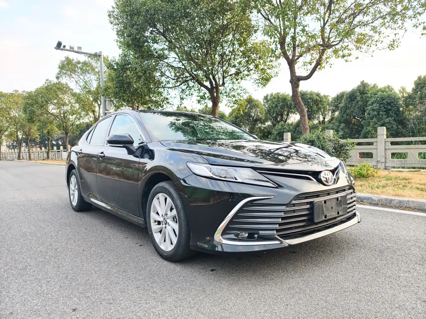 Toyota Camry 2023 2.0GVP Leading Edition фото 3