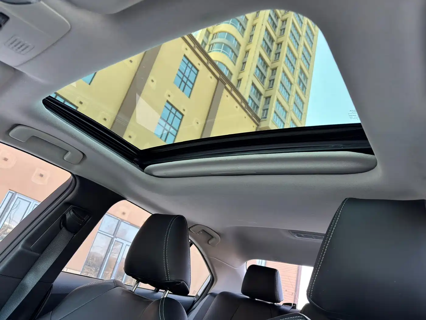 Toyota Corolla 2021 1.2T S-CVT Elite PLUS Edition фото 15
