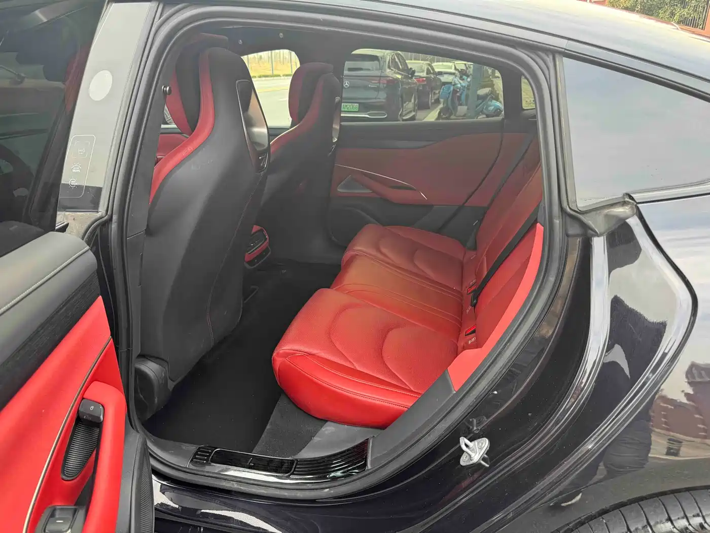 Xiaomi Auto Xiaomi SU7 2024 AWD Extended Range Advanced Smart Driving Max Edition фото 6