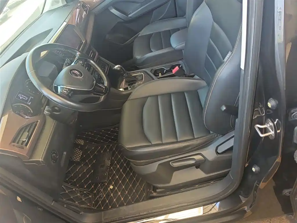VOLKSWAGEN TUYUE