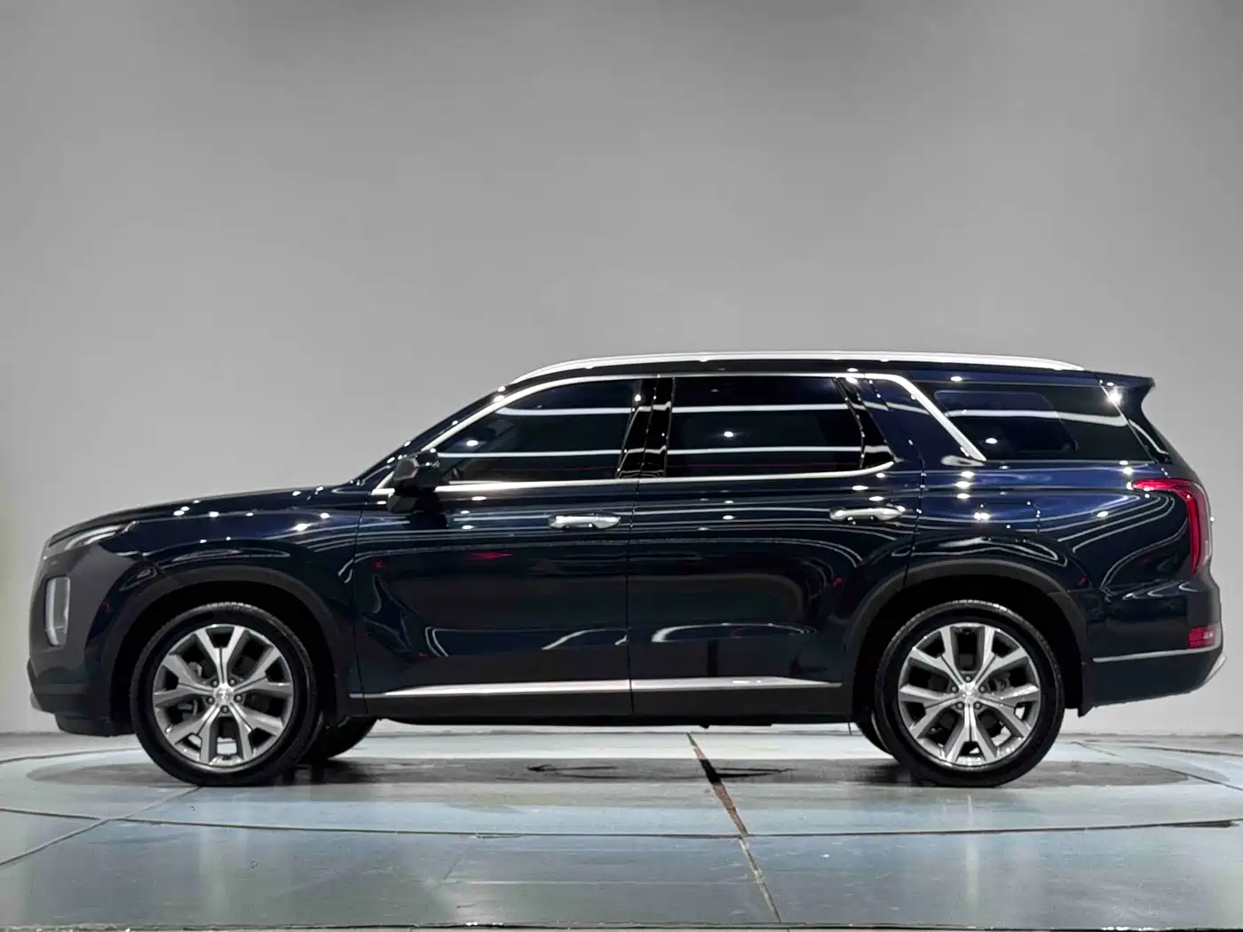 Hyundai Palisade 2021 3.5L Automatic 4WD GLS фото 17
