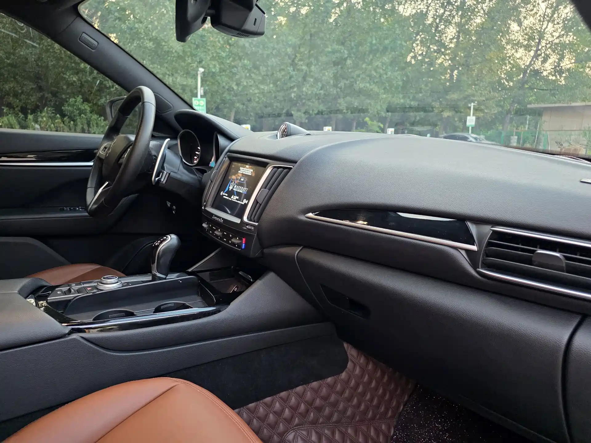 Фото 18 - Maserati Levante