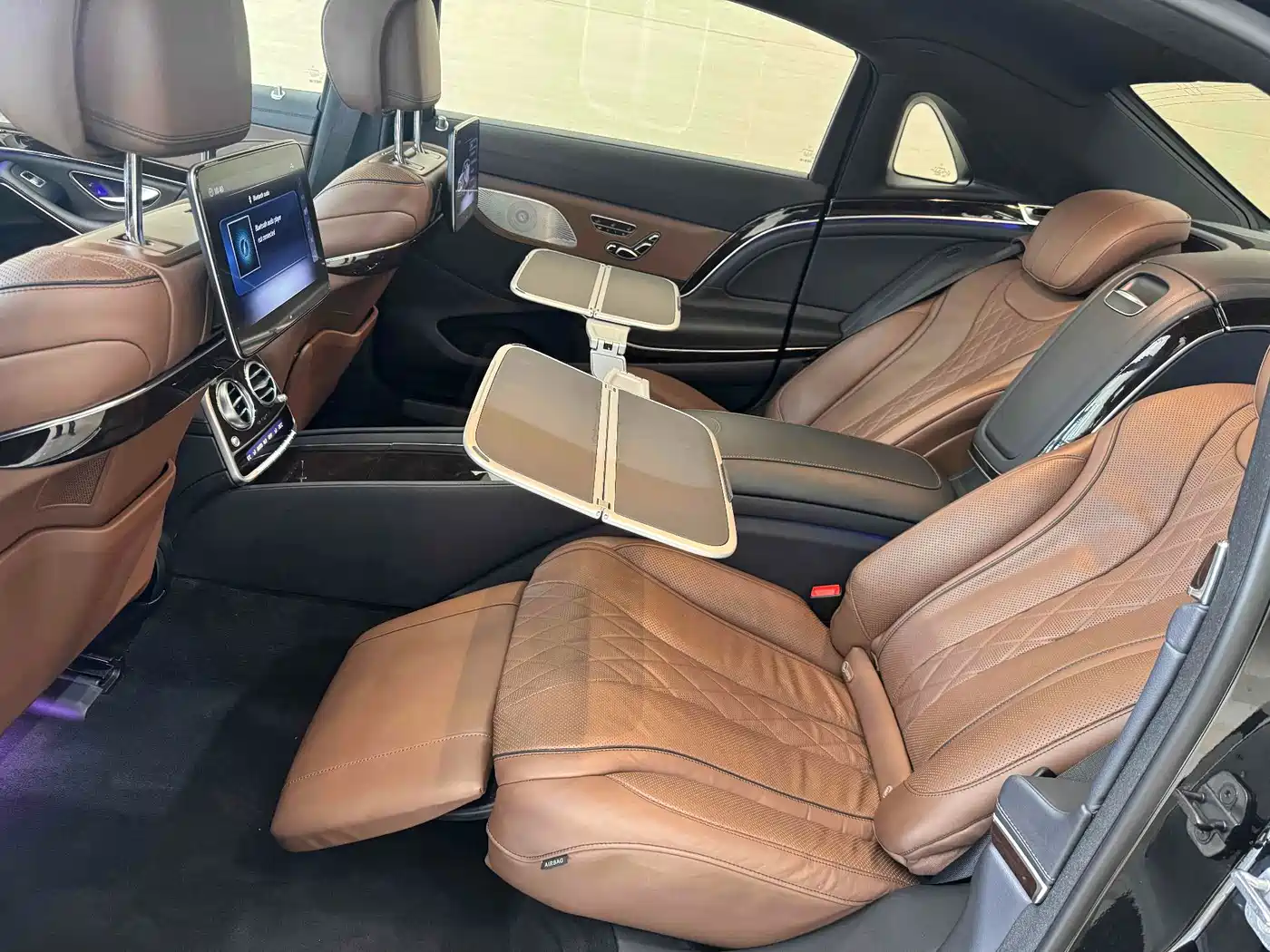 Фото 8 - Mercedes-Benz Maybach S-Class