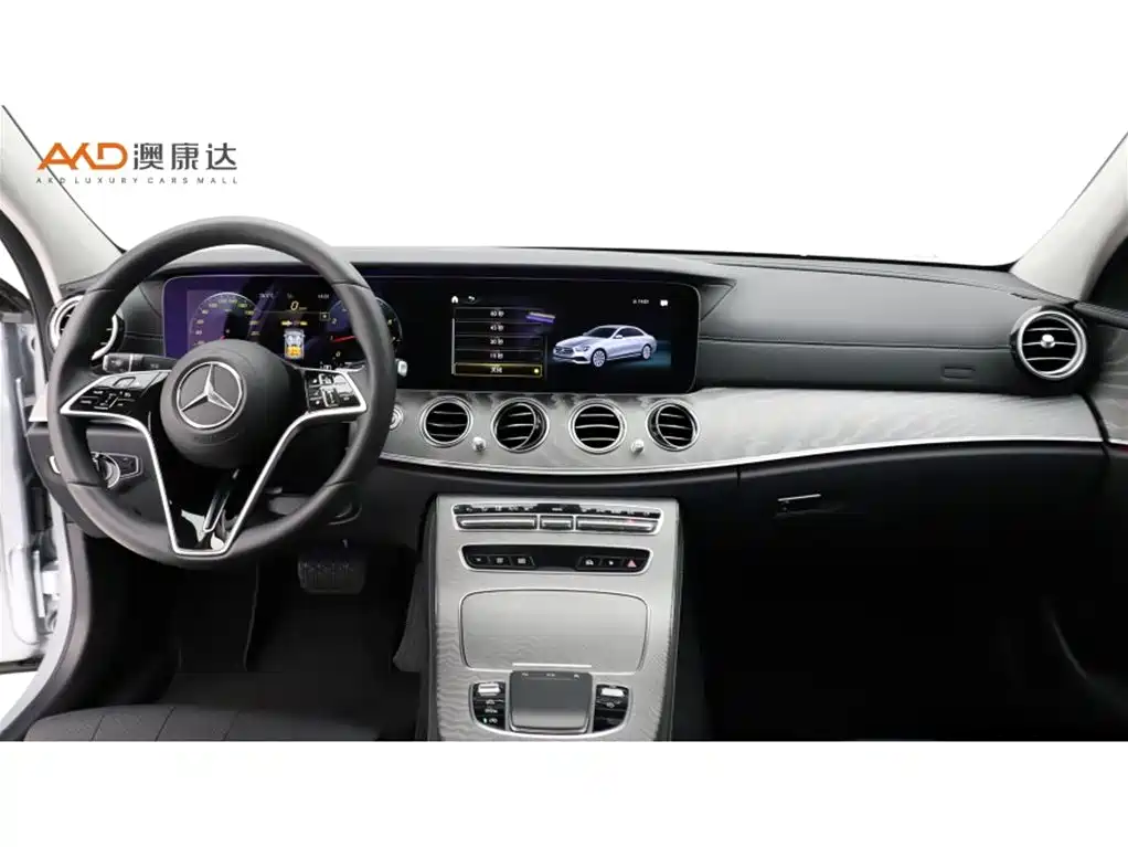 Фото 5 - Mercedes-Benz E-Class