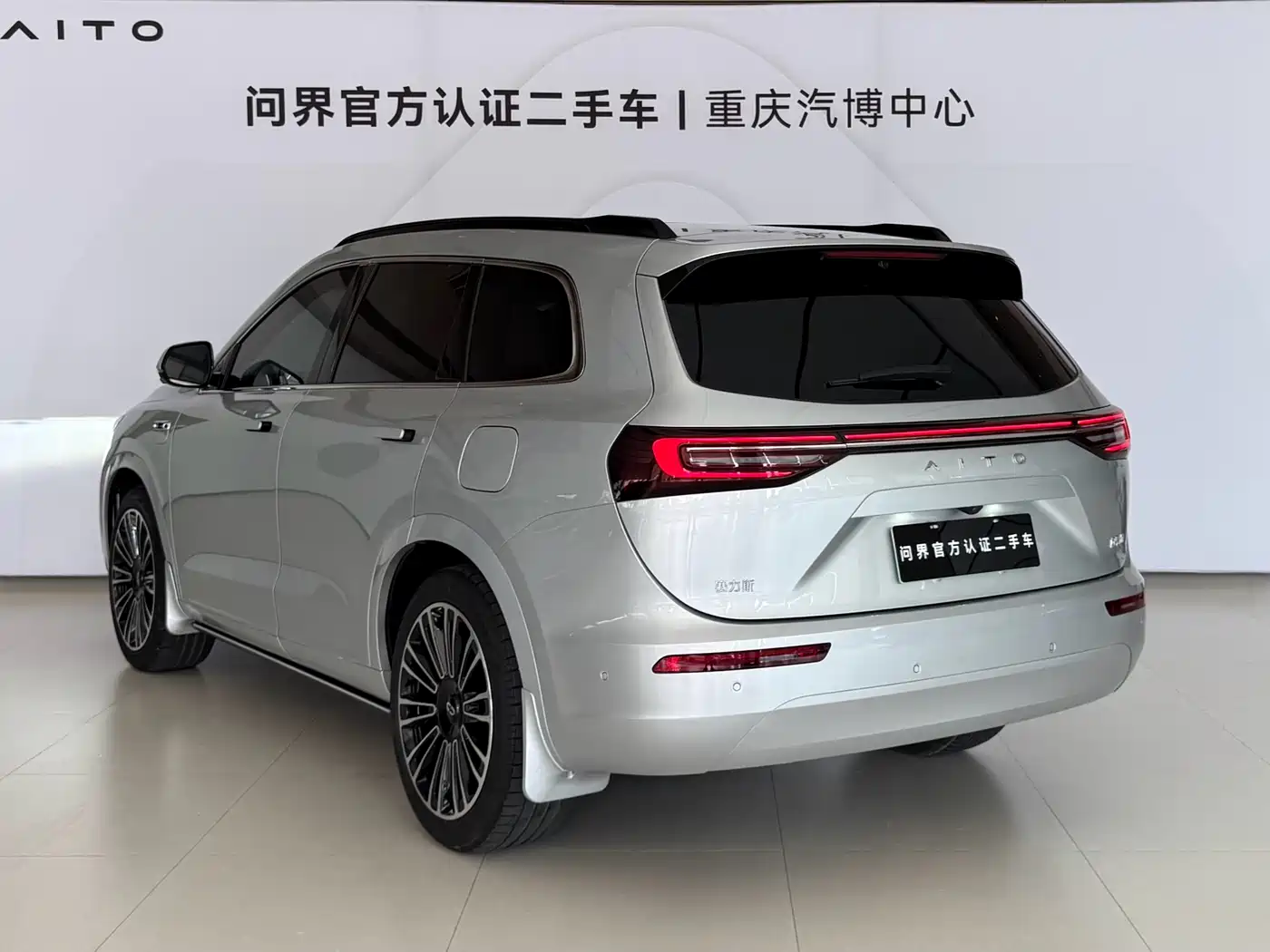 AITO Wenjie AITO M7 2024 1.5T Smart AWD Max Edition 5-Seater фото 7
