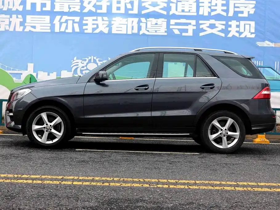 Mercedes-Benz M-Class 2014 ML 320 4MATIC фото 3