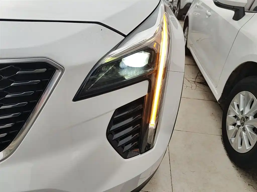 Cadillac XT4 2018 28T FWD Leading Edition фото 24