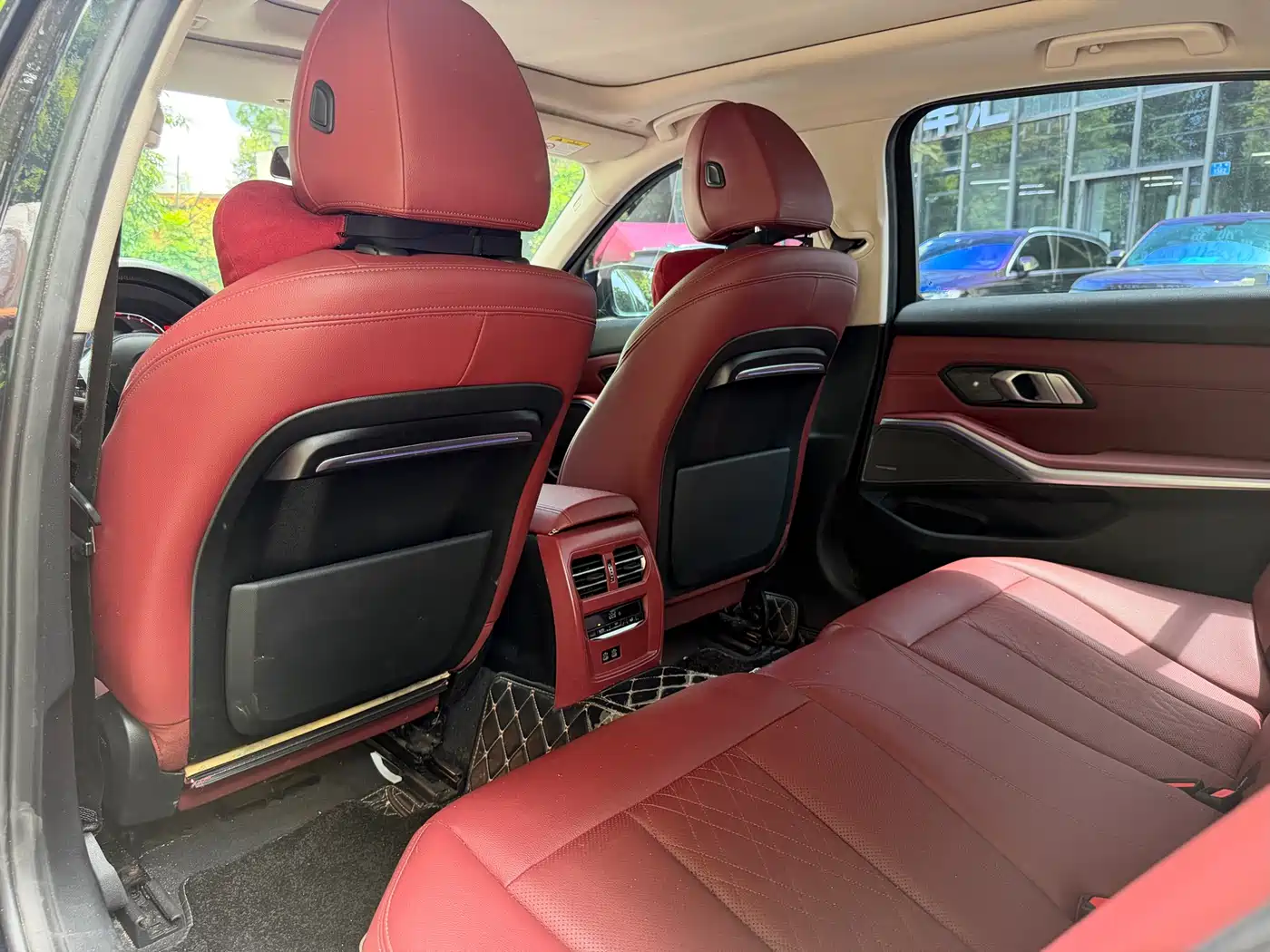 BMW 3 Series 2022 325Li M Sport Shadow Edition фото 11