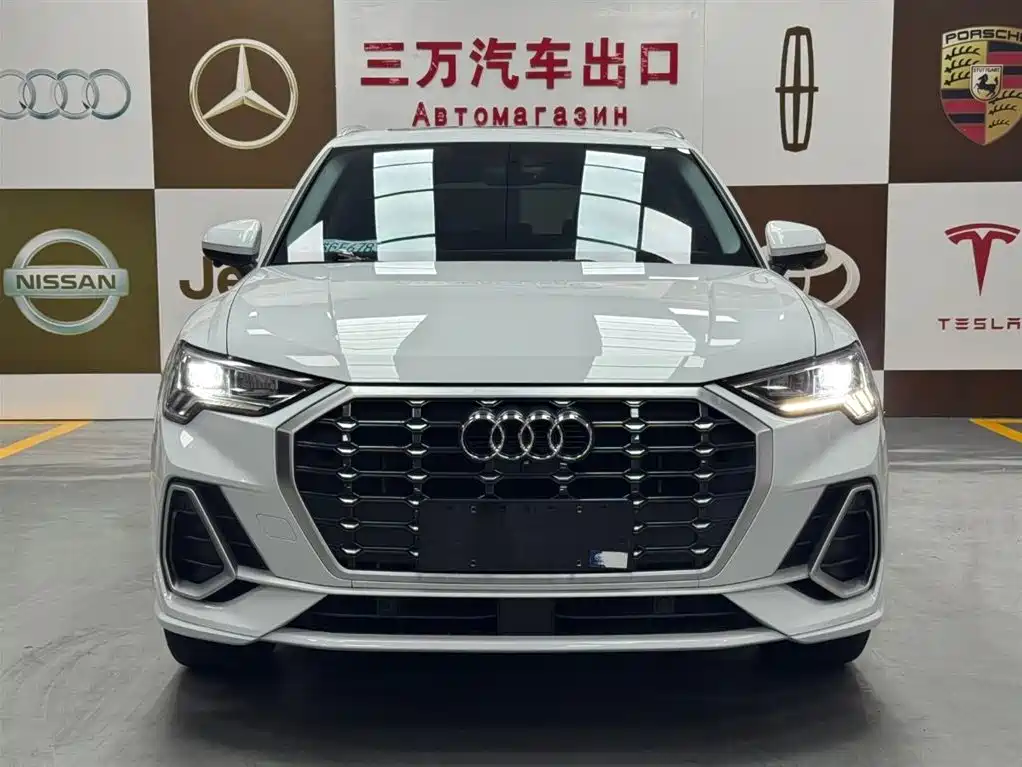Audi Q3 2022 35 TFSI Fashion Dynamic фото 2