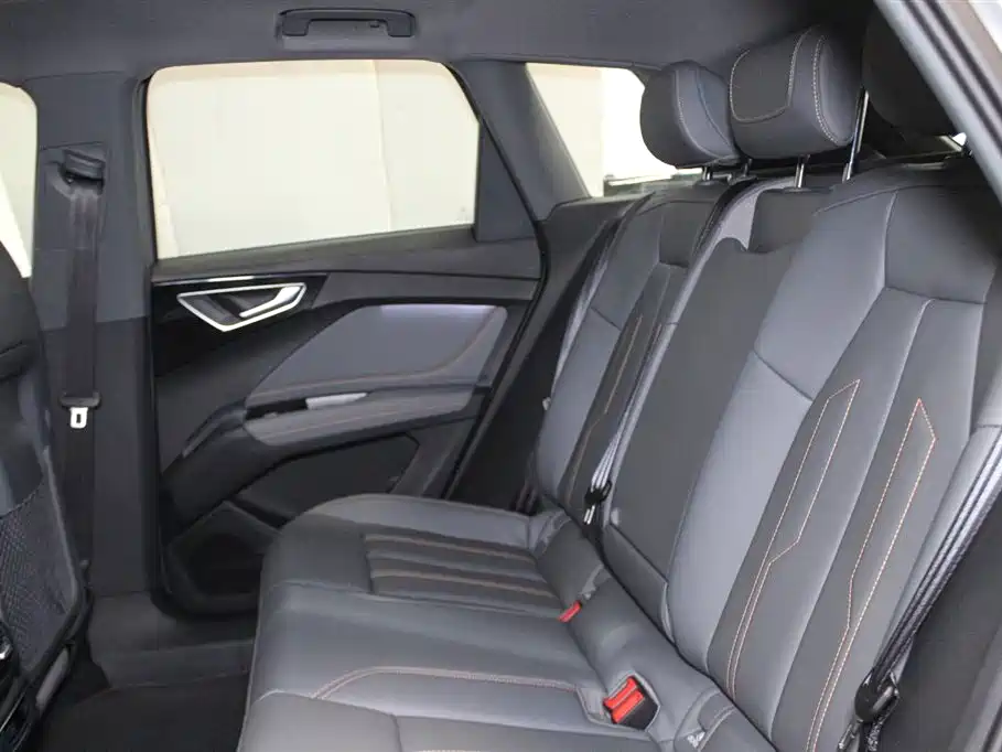 Audi Q4 e-tron 2024 40 e-tron Creation Edition фото 8