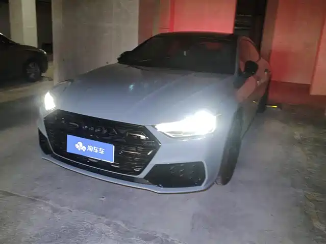 AUDI A7L