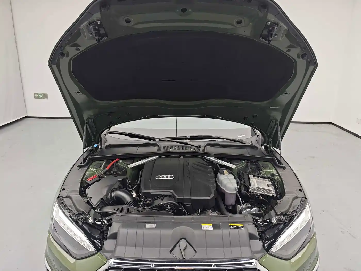 Audi A5 (Import) 2023 2023 Sportback 40 TFSI quattro Luxury Dynamic