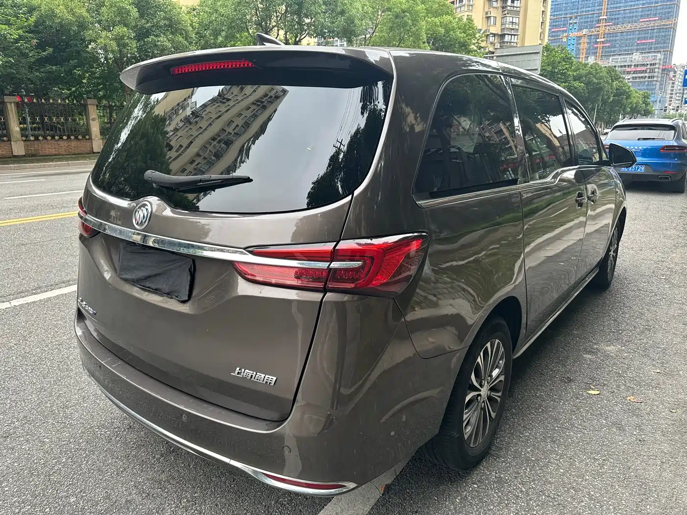 Buick GL8 2022 Land Business Class 652T Luxury фото 8