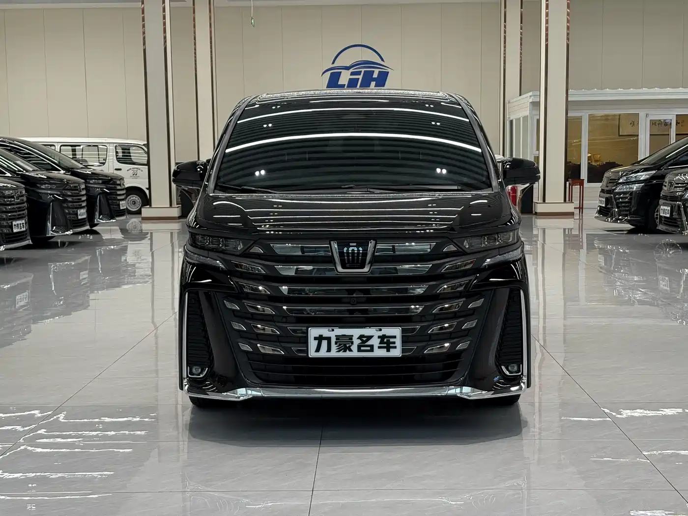 Photo 2 - Toyota Vellfire