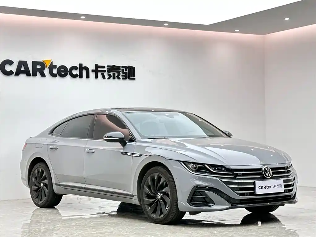 Volkswagen FAW-Volkswagen CC 2023 380TSI Eye-catching Edition фото 6