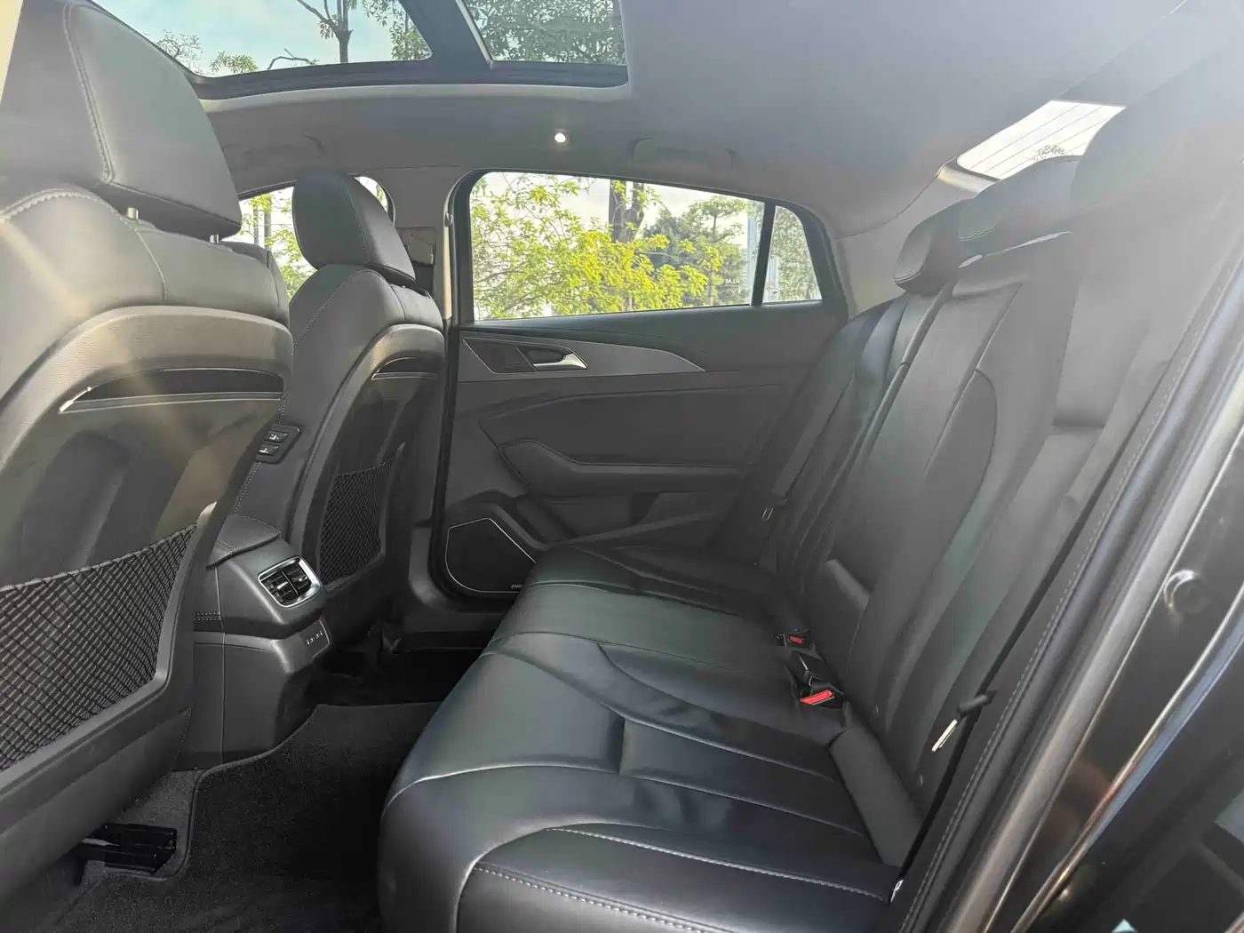 Hongqi H5 2020 1.8T Automatic Smart Connection Qi Enjoy Edition фото 11