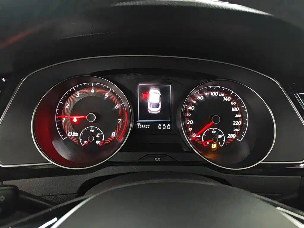 Volkswagen FAW-Volkswagen CC 2019 330TSI Charming Appearance (China V) фото 8