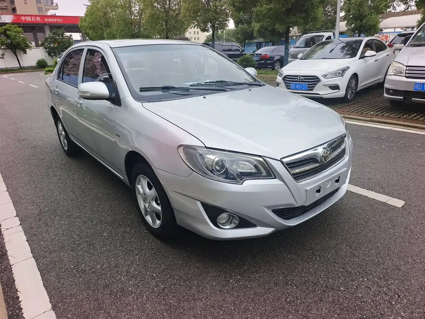 Toyota Corolla 2013 1.6L Automatic Luxury фото 3