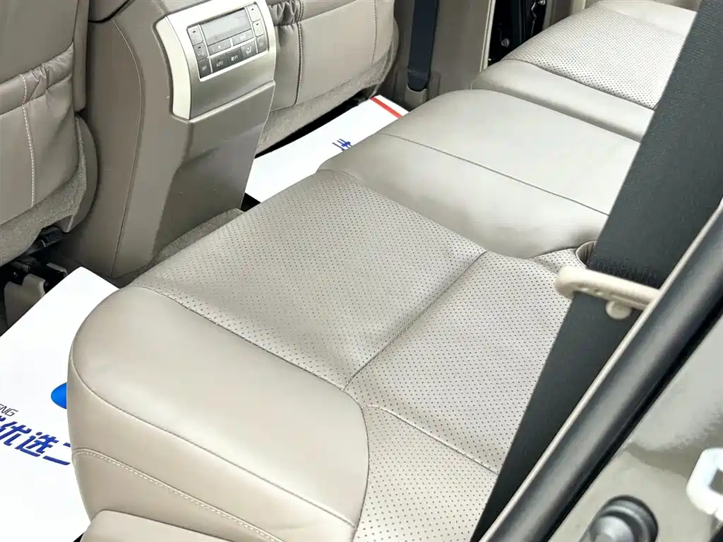 Lexus GX 2012 400 фото 8