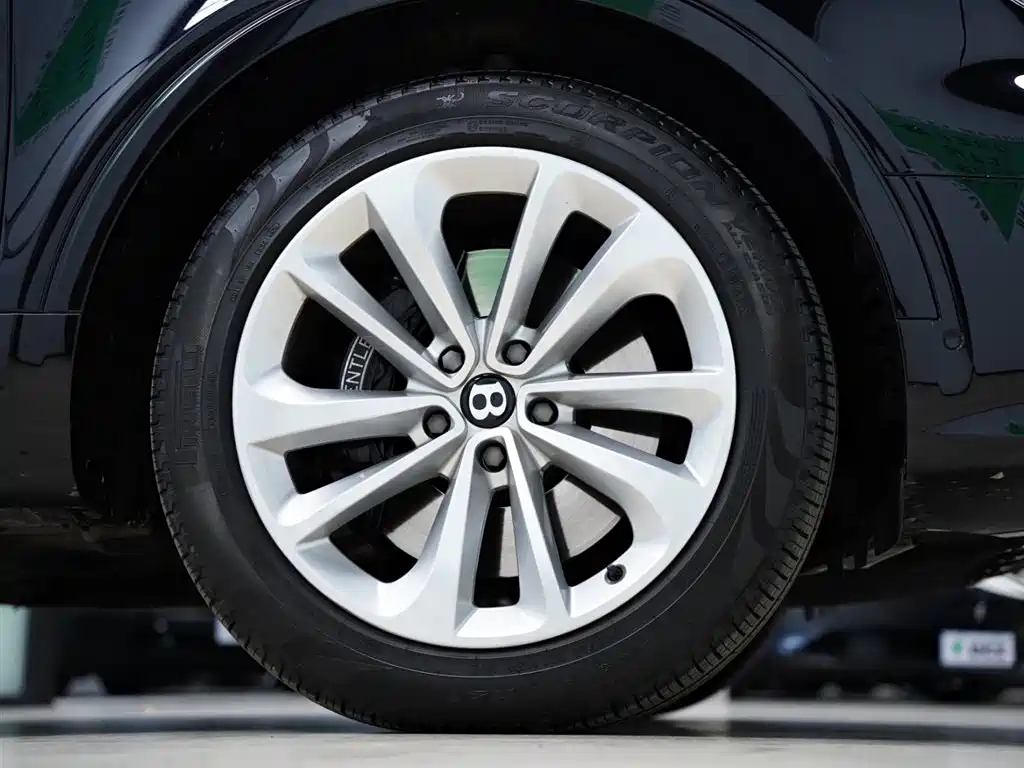 Bentley Bentayga Hybrid 2021 2021 3.0T PHEV