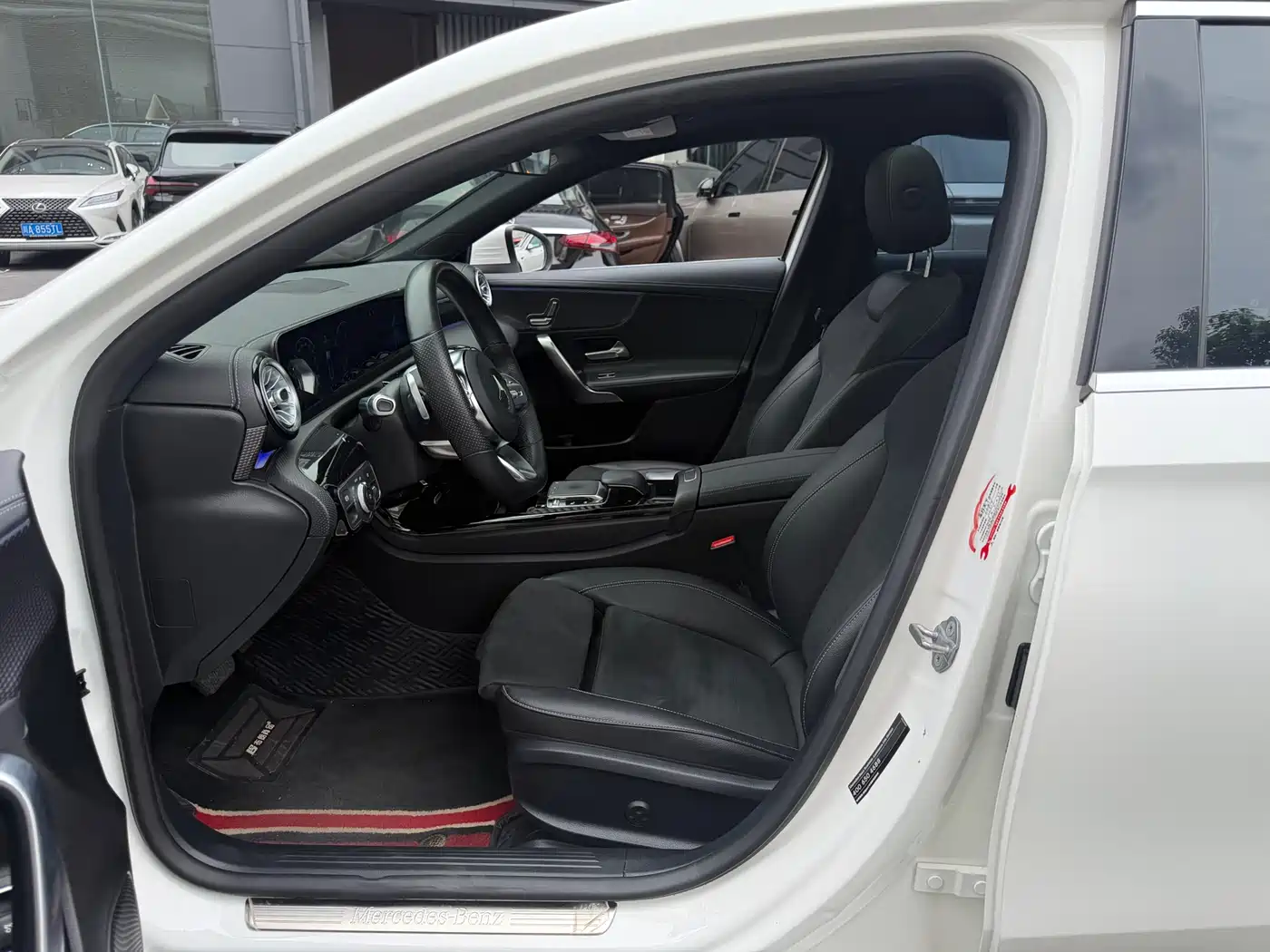 Mercedes-Benz A-Class 2019 A 200 L Sport Sedan фото 4