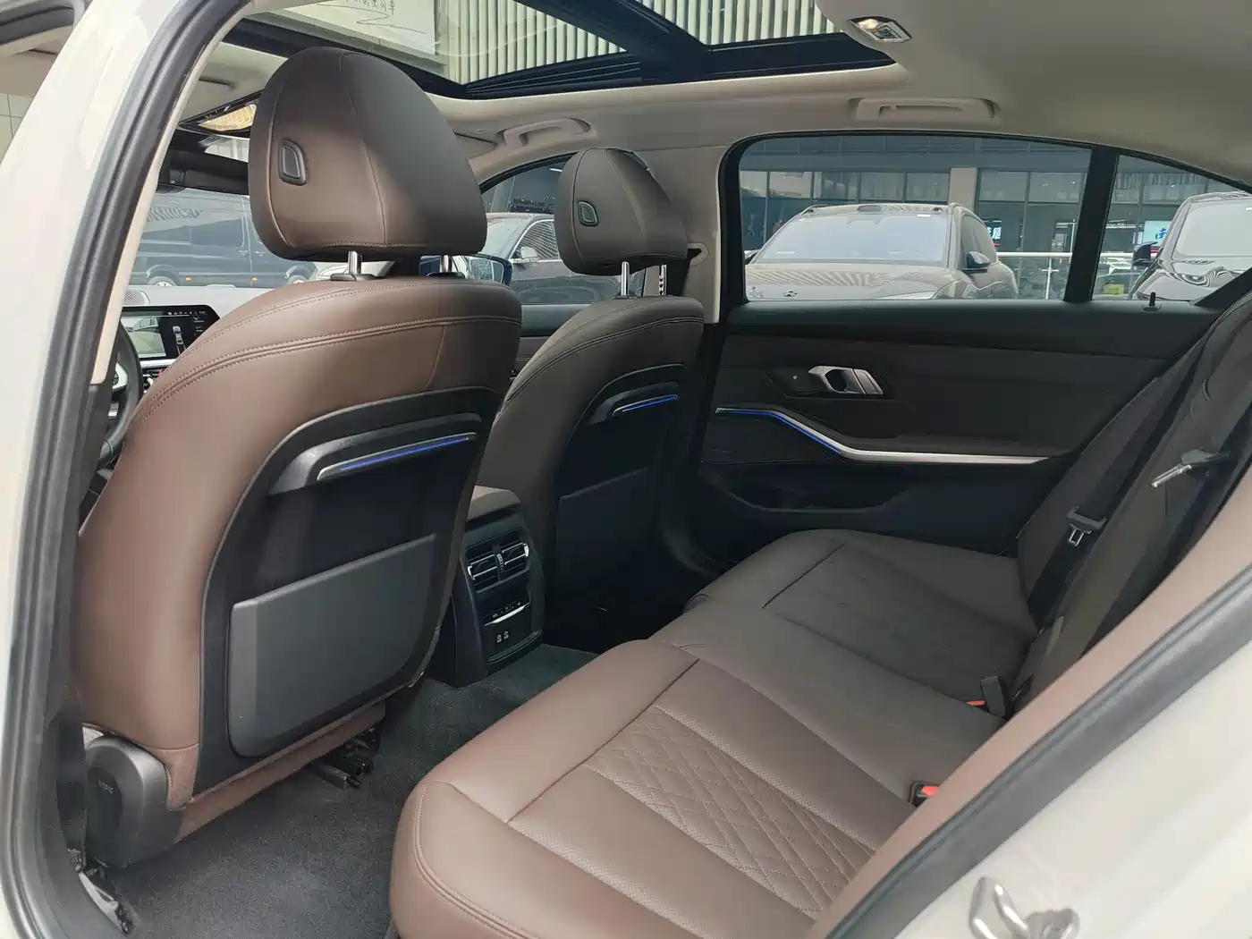 BMW 3 Series 2022 325Li M Sport Shadow Edition фото 6