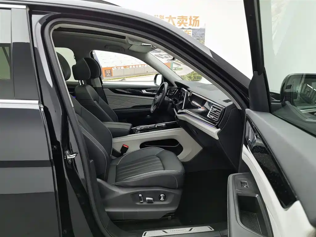 Volkswagen Teramont 2023 380TSI AWD Premium Luxury Edition фото 23