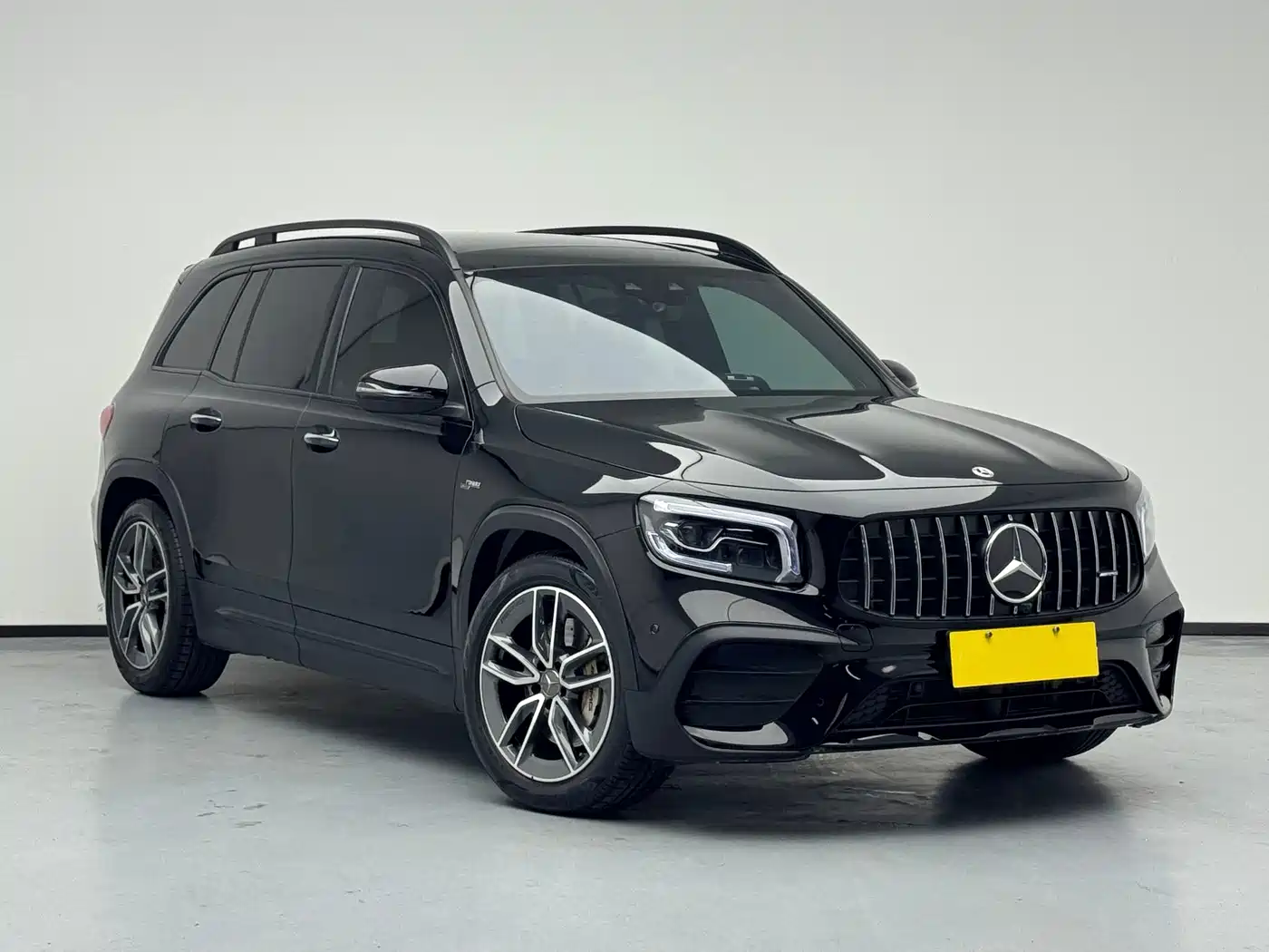 Mercedes-Benz GLB AMG 2022 2022 AMG GLB 35 4MATIC