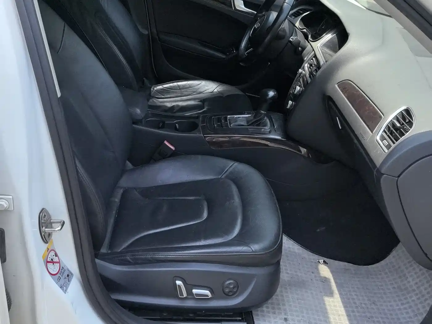 Audi A4L 2013 35 TFSI Automatic Comfort фото 16