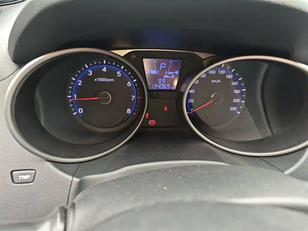Hyundai Beijing Hyundai ix35 2015 2.0L Automatic 4WD Smart China IV фото 12