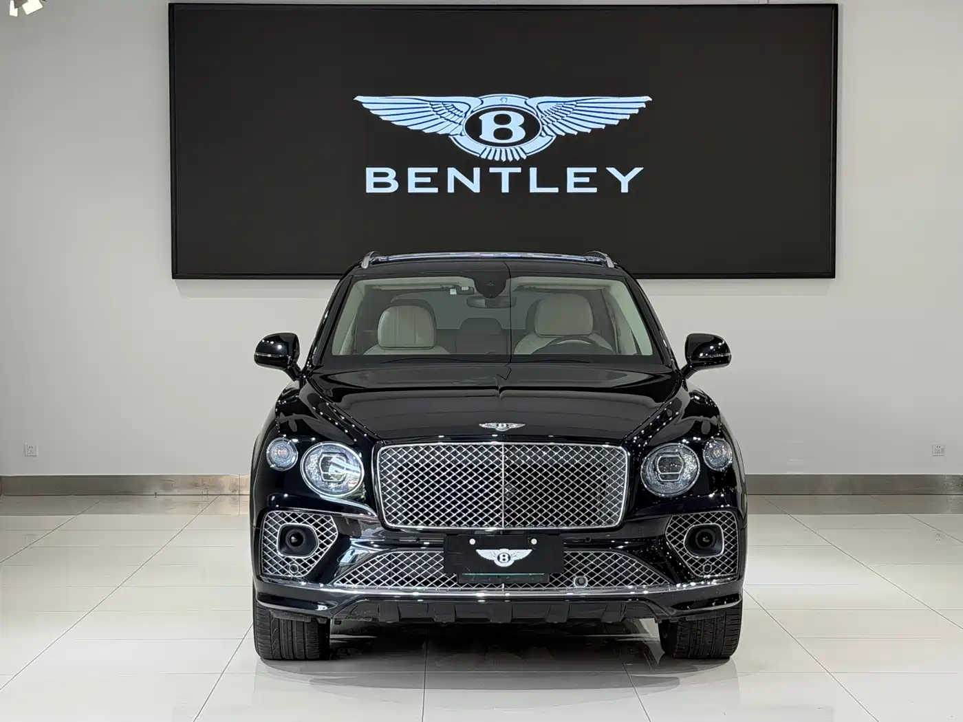 Bentley Bentayga 2022 4.0T V8 фото 2