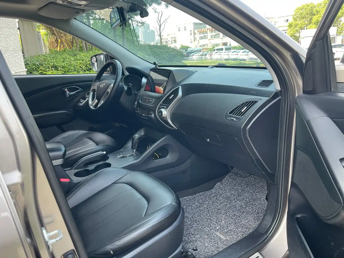 Hyundai Beijing Hyundai ix35 2015 2.0L Automatic 2WD Smart China V фото 8