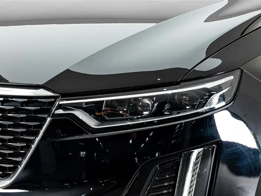 Cadillac XT6 2022 2.0T 6-Seater 4WD Luxury Edition фото 4
