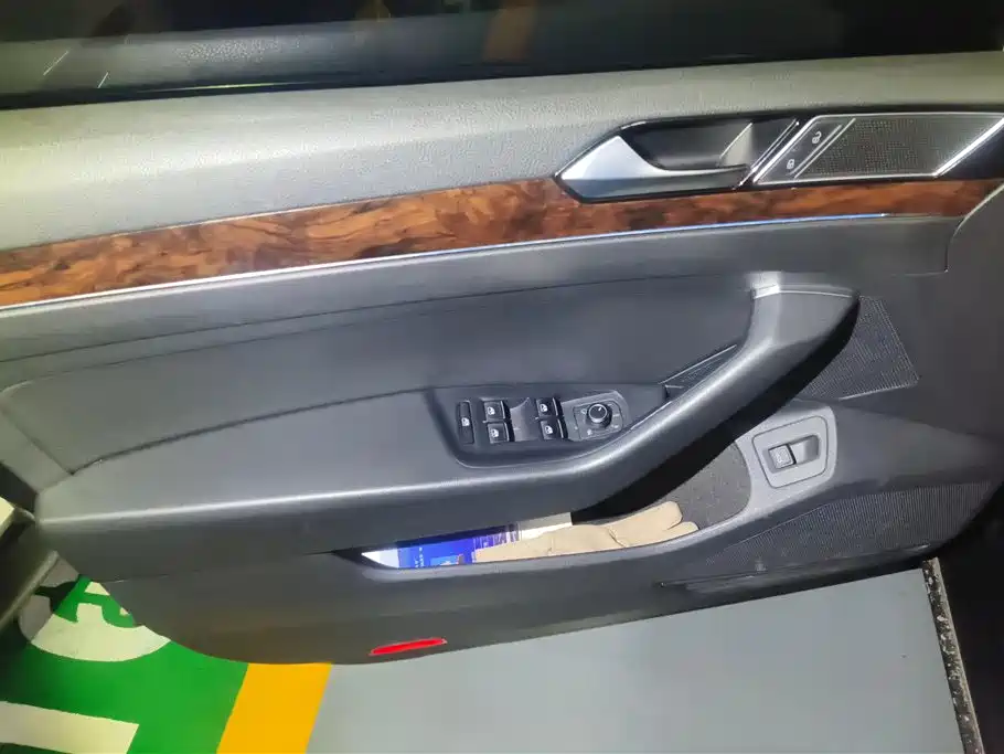 Volkswagen Magotan 2018 330TSI DSG Premium фото 7