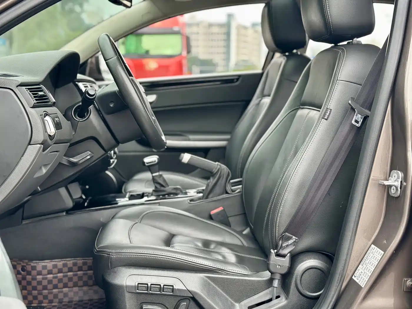 Qoros 3 2015 2014 Model Sedan 1.6T Automatic Premium