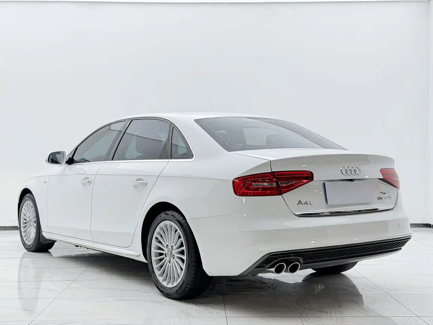 Audi A4L 2016 35 TFSI Collector's Edition S line Comfort фото 12