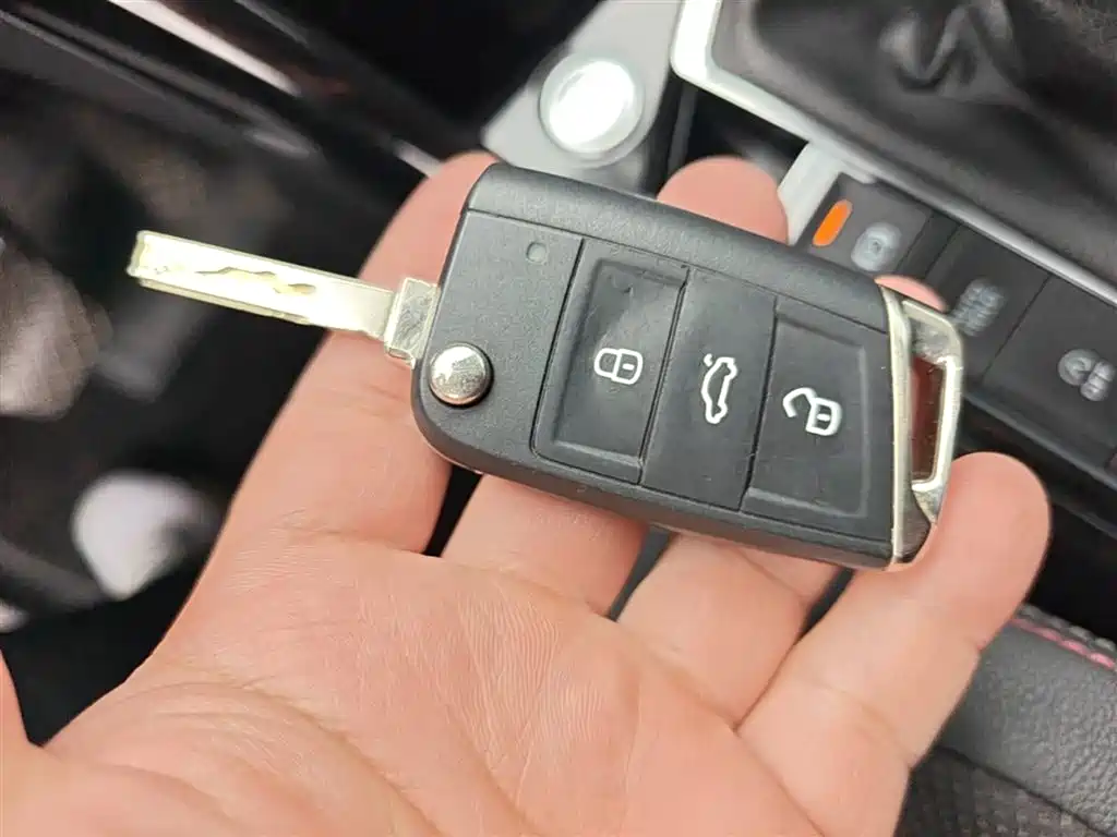 Volkswagen Tayron 2021 330TSI 2WD Luxury Smart Connect Plus фото 9