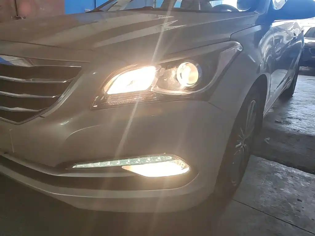 Hyundai Mistra 2014 1.8L Auto Premium DLX фото 24